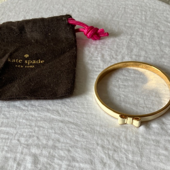 Kate Spade: “Take a Bow” Cream & Gold Tone Bow Bracelet & Dust Bag - Picture 8 of 11